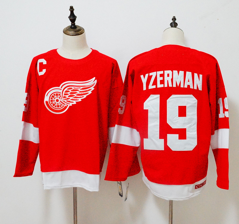 Men's Detroit Red Wings #19 Steve Yzerman Red Throwback CCM Stitched NHL Jersey