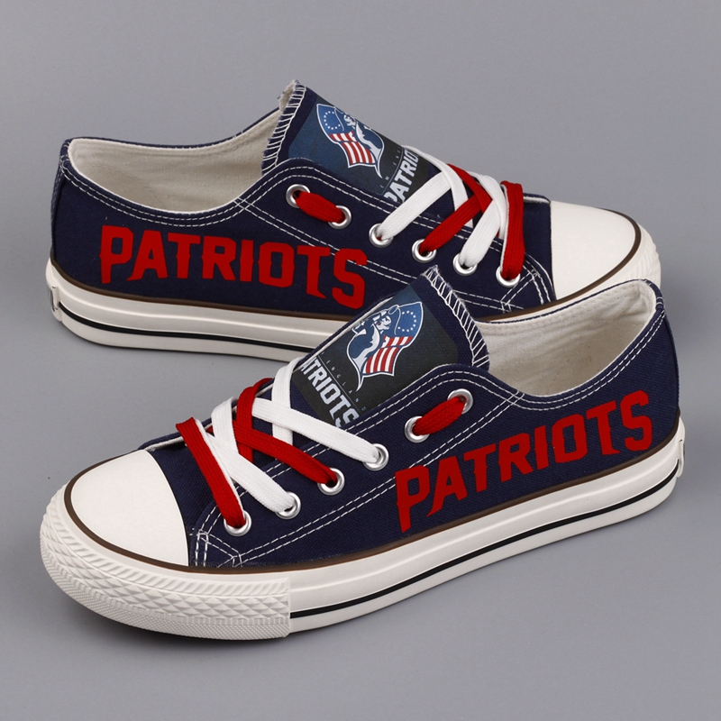 Women's NFL New England Patriots Repeat Print Low Top Sneakers 004