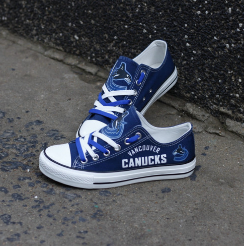 Women's Vancouver Canucks Repeat Print Low Top Sneakers 001