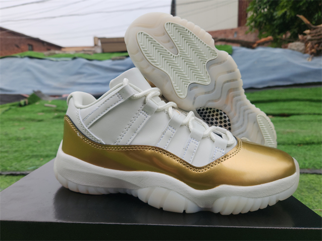 Women's Running weapon Air Jordan 11 White/Gold Shoes 034